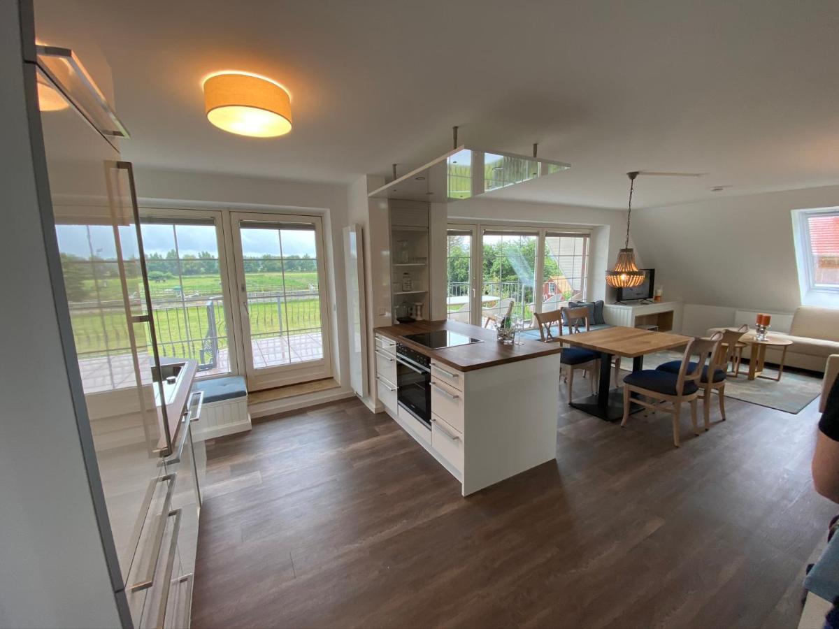 Tom'S Hof Apartment Dierhagen Bagian luar foto